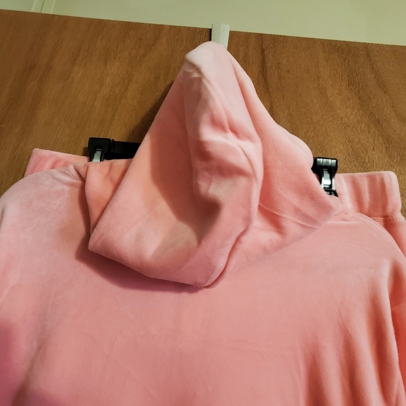 Juicy Couture. Flamingo 2 Piece Nwt Tracksuit Lounge. Shorts Hoodie. Y2K - Picture 7 of 11